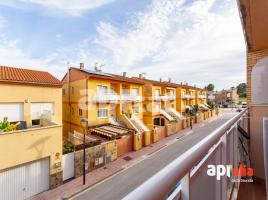 Pis, 113.00 m², prop de bus i tren, seminou, Calle dels Solans