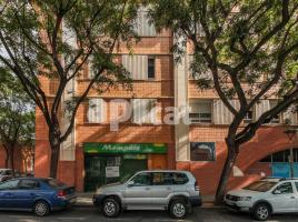 Local comercial, 219.00 m², Calle Mas de l'Abelló