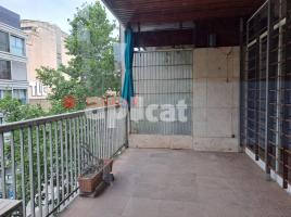 Pis, 226.00 m², prop de bus i tren