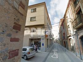 Botiga, 180.00 m², Calle d' Avall