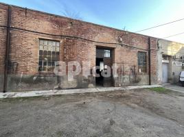 For rent industrial, 350.00 m², Calle Tallers, 2