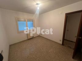 Piso, 185.00 m², cerca de bus y tren