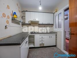 Pis, 83.00 m², prop de bus i tren, Barri Antic - Centre