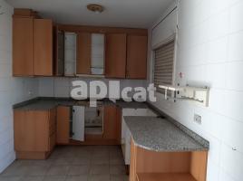 Casa (unifamiliar adosada), 170.00 m², cerca de bus y tren