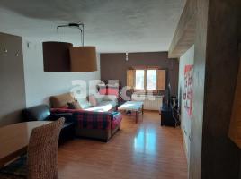 Flat, 92.00 m², near bus and train