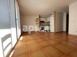 Pis, 57.00 m², prop de bus i tren, Centre