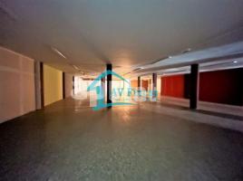 Local comercial, 783.00 m², La Roureda