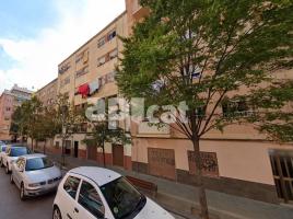 Piso, 60.00 m², cerca de bus y tren