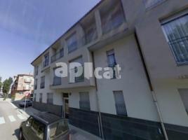 Pis, 81.00 m², prop de bus i tren, Manlleu