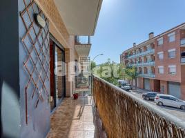 Flat, 104.00 m², near bus and train, almost new, Llevant