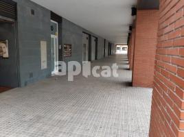 Local comercial, 274.00 m², Maçana