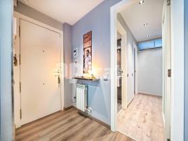 Piso, 99.00 m², cerca de bus y tren, seminuevo