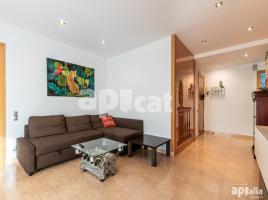 Pis, 92.00 m², prop de bus i tren, Poble - Casc Antic