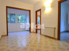 Pis, 72.00 m², prop de bus i tren,  (CANIGO) 