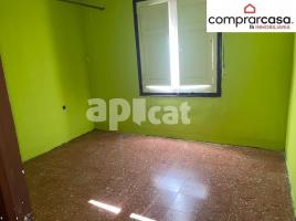 Piso, 64.00 m², cerca de bus y tren