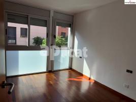 Pis, 112.00 m², prop de bus i tren, seminou