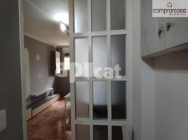 Piso, 72.00 m², cerca de bus y tren