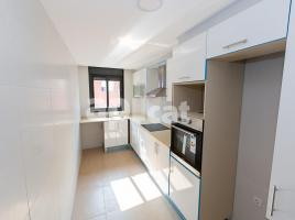 Alquiler piso, 102.00 m², cerca de bus y tren, nuevo