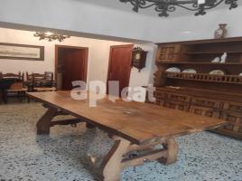 Casa (unifamiliar aislada), 273.00 m², cerca de bus y tren, Peralada