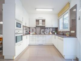 Casa (unifamiliar aislada), 343.00 m², cerca de bus y tren, Poblenou - L'Oliva Gran