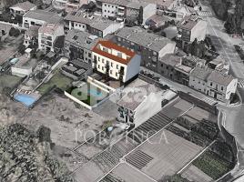 Dúplex, 122.00 m², cerca de bus y tren, seminuevo