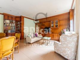 Pis, 90.00 m², حافلة قرب والقطار, Calle del Segre