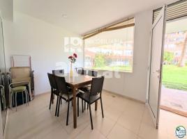 Apartament, 76 m², Zona