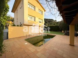 Houses (villa / tower), 548.00 m²