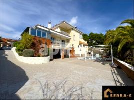 Houses (villa / tower), 224.00 m²