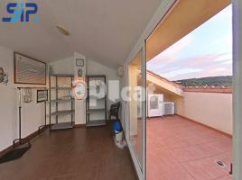 Casa (unifamiliar adossada), 156.00 m², prop de bus i tren, seminou