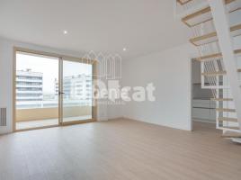 Àtic, 110 m², seminou, Zona