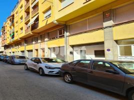 , 130.00 m², 附近的公共汽車和火車, Calle del Montseny, 8