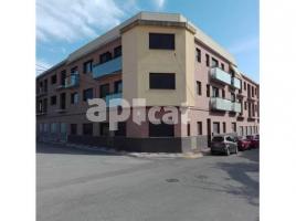 , 1900.00 m², fast neu, Calle la Reus