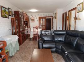 Piso, 94.00 m², cerca de bus y tren, Nucli Urbà