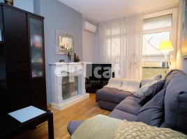 Pis, 94.00 m², prop de bus i tren