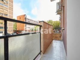 Piso, 65.00 m², cerca bus y metro