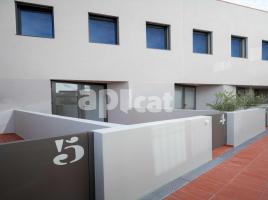 Dúplex, 146.30 m², cerca de bus y tren, nuevo, Centre