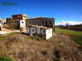 Houses (country house), 515.00 m², near bus and train