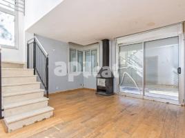 Casa (unifamiliar adossada), 157.00 m², prop de bus i tren, seminou