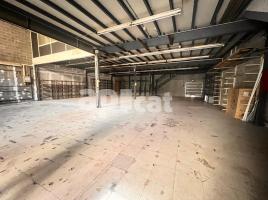 Lloguer nau industrial, 600.00 m²