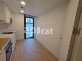 Piso, 89.00 m², cerca de bus y tren