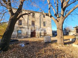 Houses (country house), 637.00 m², near bus and train, Bescanó