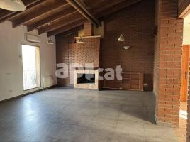 Casa (unifamiliar aïllada), 320.00 m², prop de bus i tren, seminou