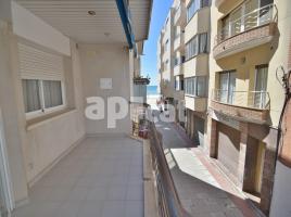 Pis, 148.00 m², prop de bus i tren, Platja Calafell