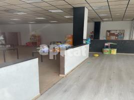 Local comercial, 302.00 m², Santa Margarida i els Monjos