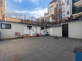 Piso, 245.00 m², cerca de bus y tren