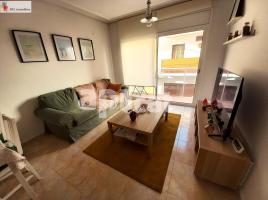 For rent flat, 69.00 m², near bus and train, almost new, Centro