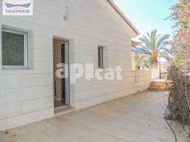 Obra nova - Casa a, 369.00 m², prop de bus i tren, nou