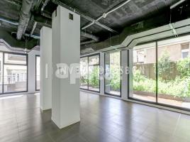 Louer , 4234.00 m², Les Tres Torres