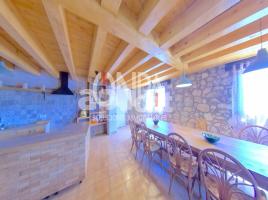 Houses (country house), 748.00 m², near bus and train, Camino Road